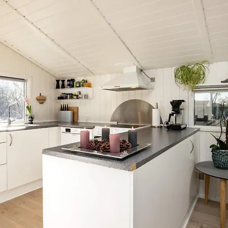 4 Person In V Holiday home *