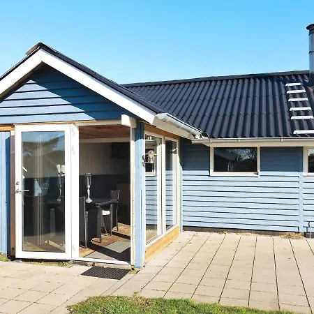 4 Person In V Holiday home